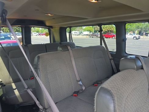 Used 2023 Chevrolet Express 3500 LT w/ LT Preferred Equipment Group RWD image 13