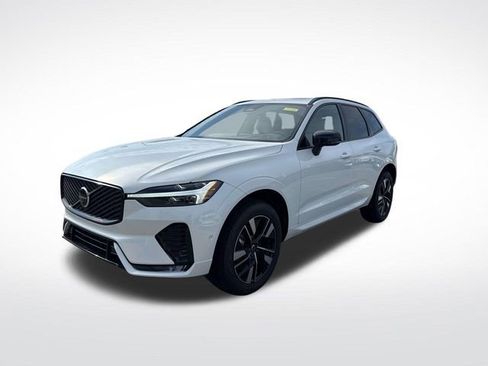 New 2026 Volvo XC60 B5 Plus image 3