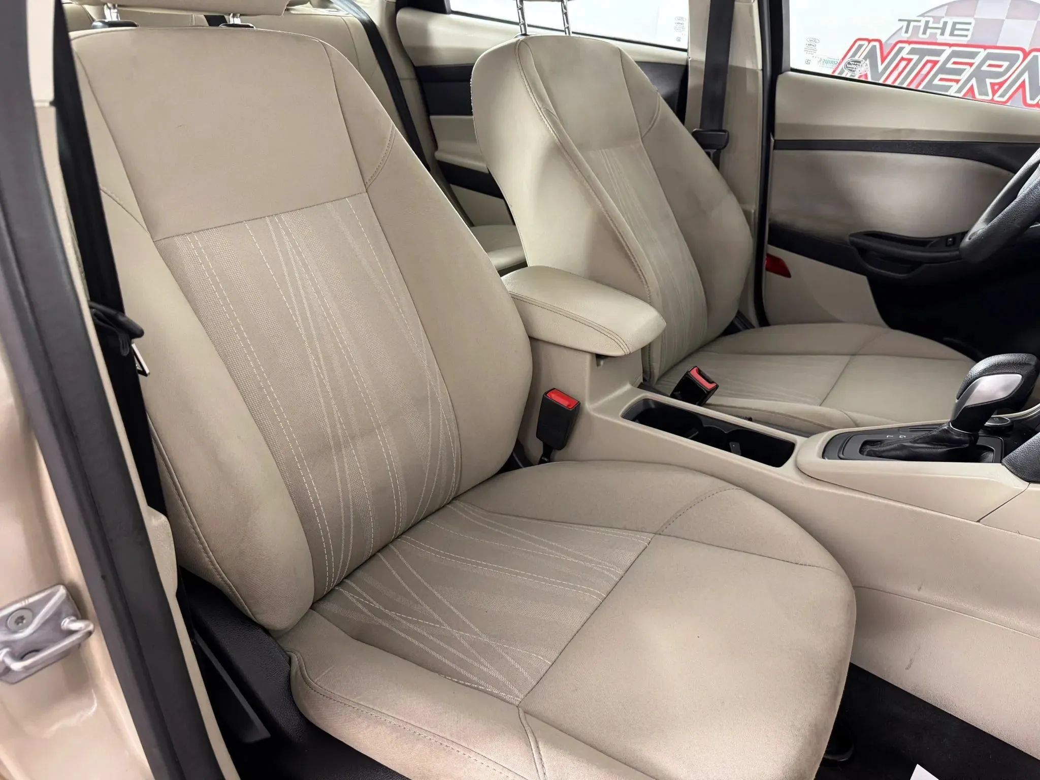 Used 2017 Ford Focus SE FWD image 30