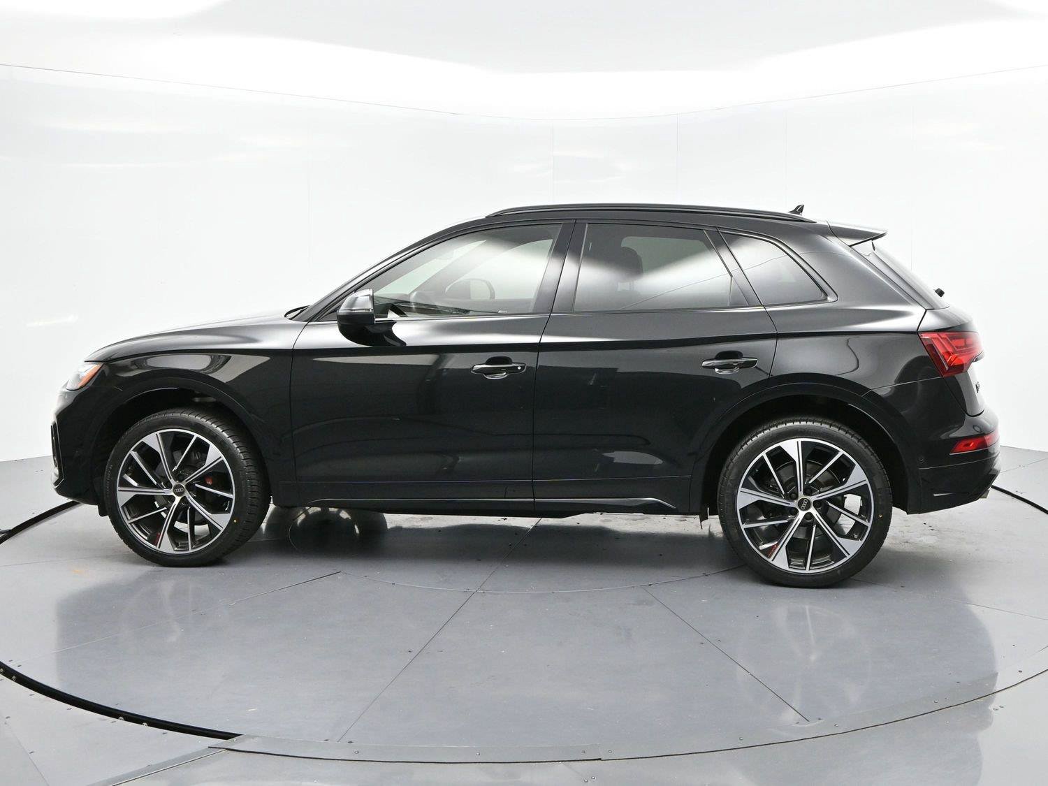 Used 2024 Audi SQ5 Prestige AWD/4WD image 4