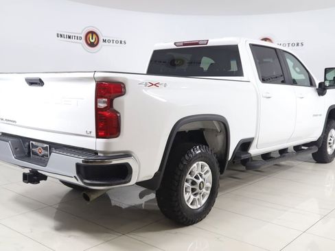 Used 2020 Chevrolet Silverado 2500 LT AWD/4WD image 3