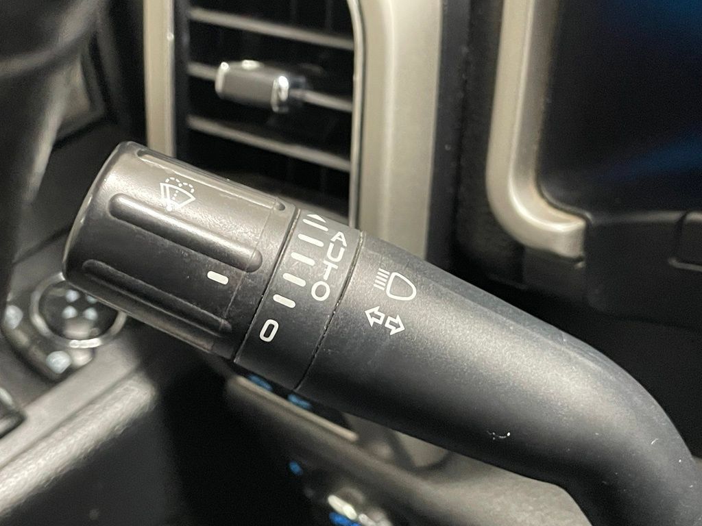Used 2019 Ford F250 Lariat w/ Lariat Ultimate Package AWD/4WD image 30