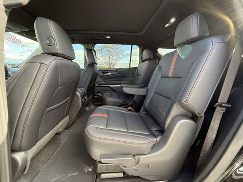 New 2026 Chevrolet Traverse RS image 21