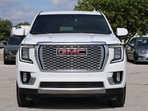 Used 2023 GMC Yukon Denali AWD/4WD image 5