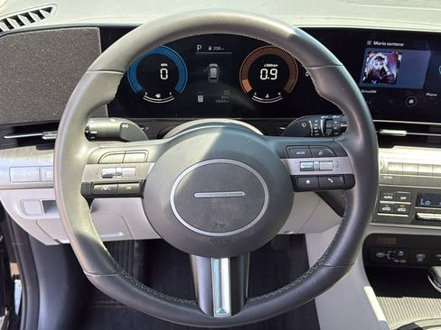 Used 2024 Hyundai Kona SEL AWD/4WD image 11