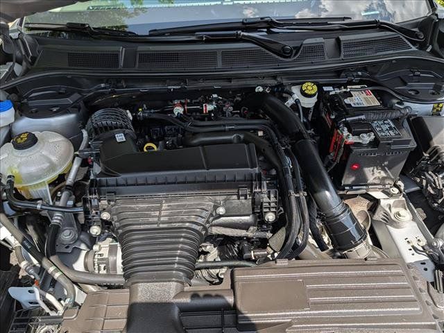 Used 2023 Lincoln Corsair AWD w/ Equipment Group 101A image 12