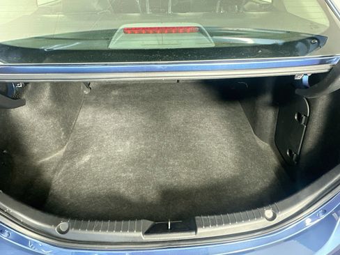 Used 2018 MAZDA MAZDA3 Touring FWD image 27