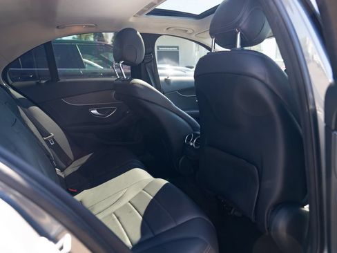 Used 2019 Mercedes-Benz C 300 Sedan image 22