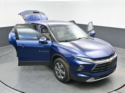 Used 2023 Chevrolet Blazer LT FWD image 48