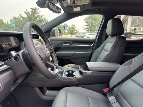 New 2026 GMC Terrain AT4 w/ Convenience Package III image 16