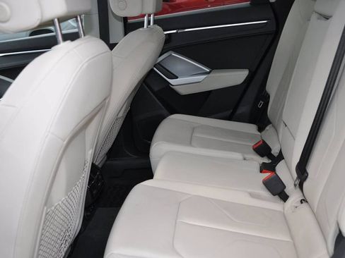 Used 2021 Audi Q3 2.0T Premium image 12