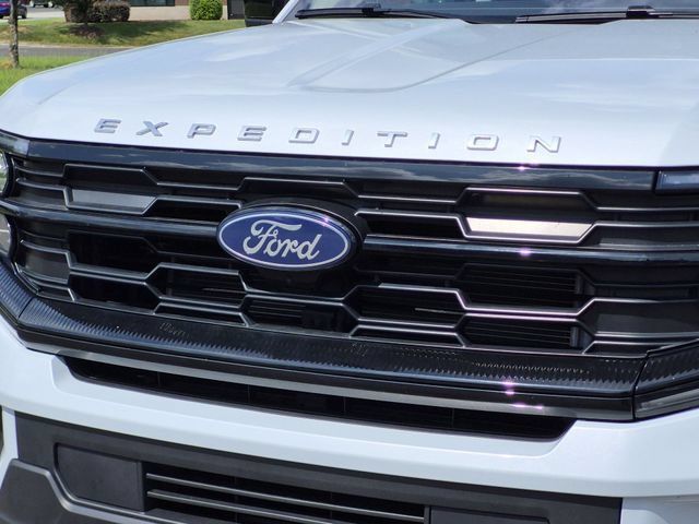 Used 2025 Ford Expedition Max Active RWD image 36
