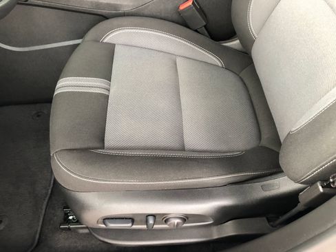 Used 2025 Chevrolet Blazer LT w/ Convenience Package FWD image 22
