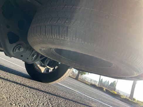 Used 2021 Chevrolet Tahoe Z71 w/ Z71 Signature Package image 7