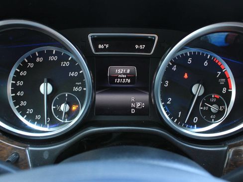 Used 2014 Mercedes-Benz ML 350 4MATIC image 23