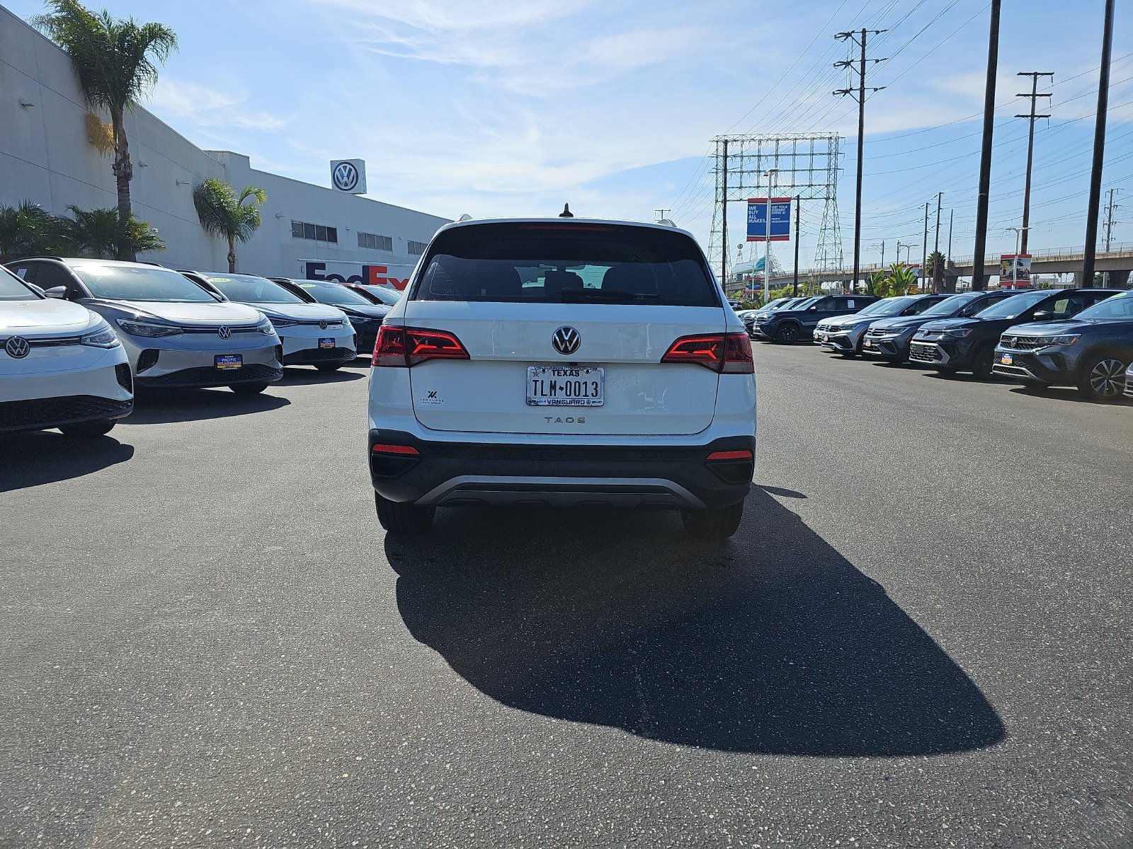 Used 2023 Volkswagen Taos S FWD image 6