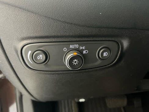 Used 2020 Chevrolet Equinox Premier image 21