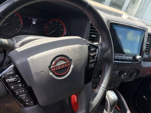 Used 2023 Nissan Frontier PRO-4X w/ Pro Convenience Package AWD/4WD image 6