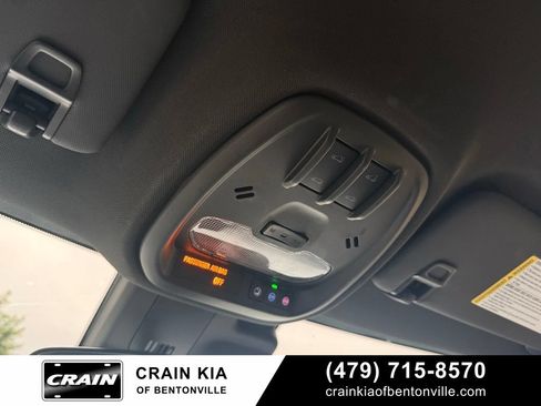 Used 2025 Chevrolet Trax RS w/ Sunroof Package FWD image 20