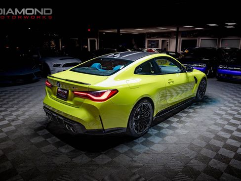 Used 2021 BMW M4 Coupe w/ M Carbon Exterior Package image 4