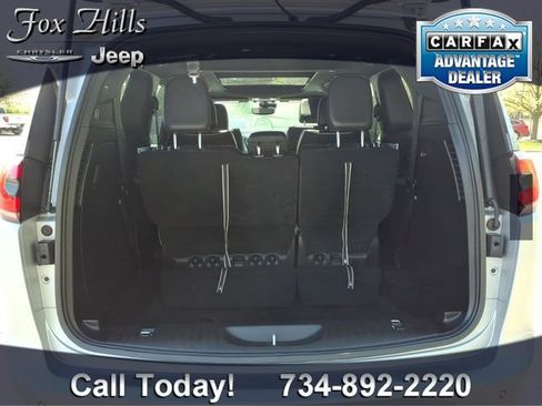 Certified 2026 Chrysler Pacifica Limited FWD image 10