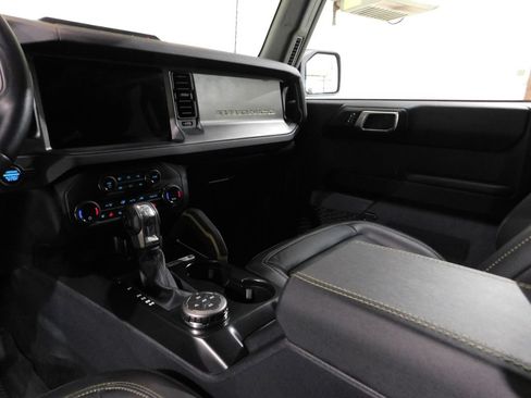 Used 2025 Ford Bronco Badlands AWD/4WD image 54