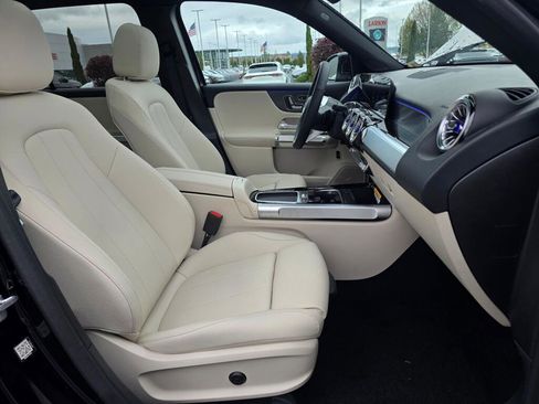 New 2026 Mercedes-Benz GLB 250 4MATIC image 28