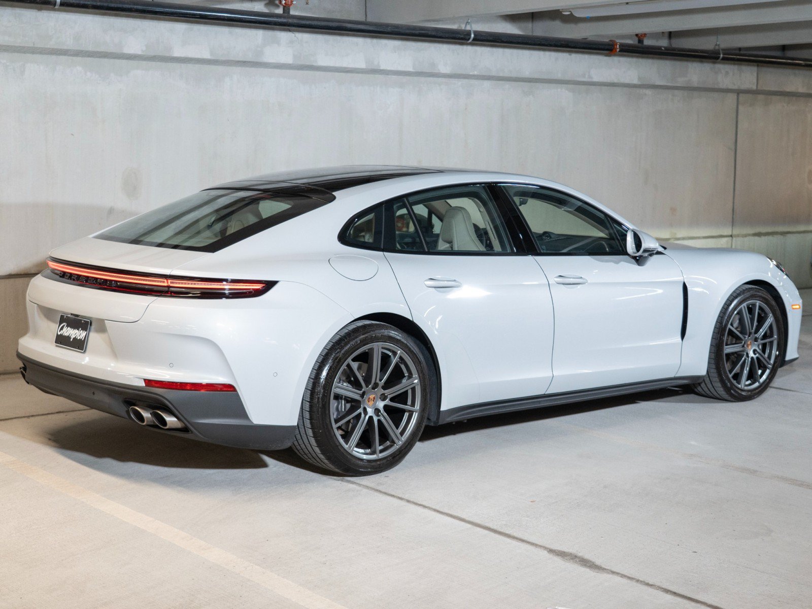Certified 2026 Porsche Panamera RWD image 9