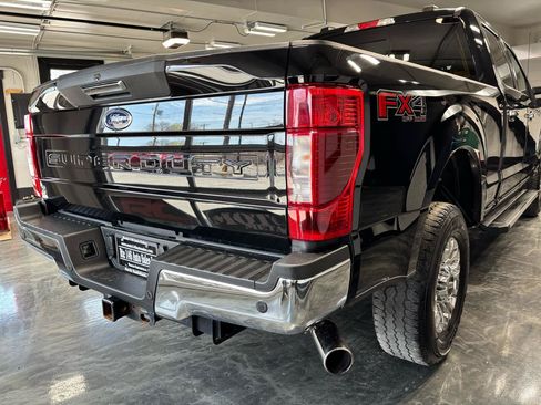 Used 2022 Ford F350 XLT w/ XLT Premium Package AWD/4WD image 12