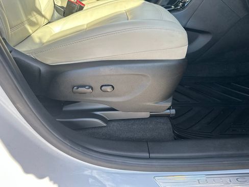 Used 2017 Buick Encore Essence w/ Experience Buick Package FWD image 30