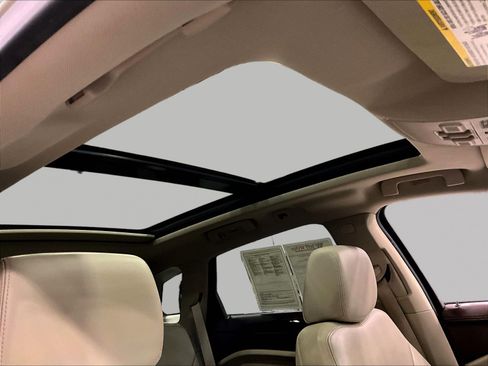Used 2015 Cadillac SRX Luxury AWD/4WD image 27