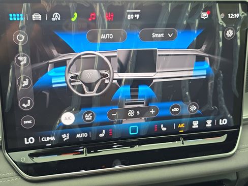 New 2026 Volkswagen Tiguan SE R-Line FWD image 23