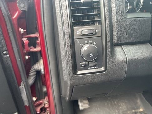 Used 2018 RAM 1500 Rebel w/ Luxury Group image 17