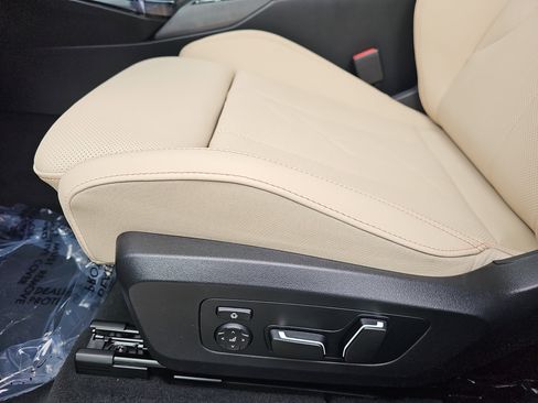 New 2026 BMW X3 xDrive30 w/ Premium Package image 30