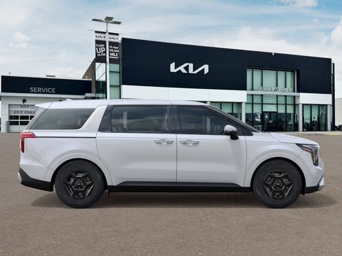 New 2026 Kia Carnival LX FWD image 8