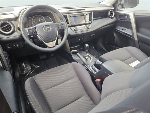 Used 2013 Toyota RAV4 XLE image 10