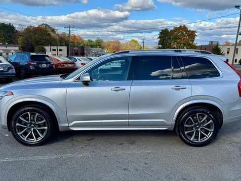Used 2018 Volvo XC90 T5 Momentum w/ Momentum Plus Package image 2
