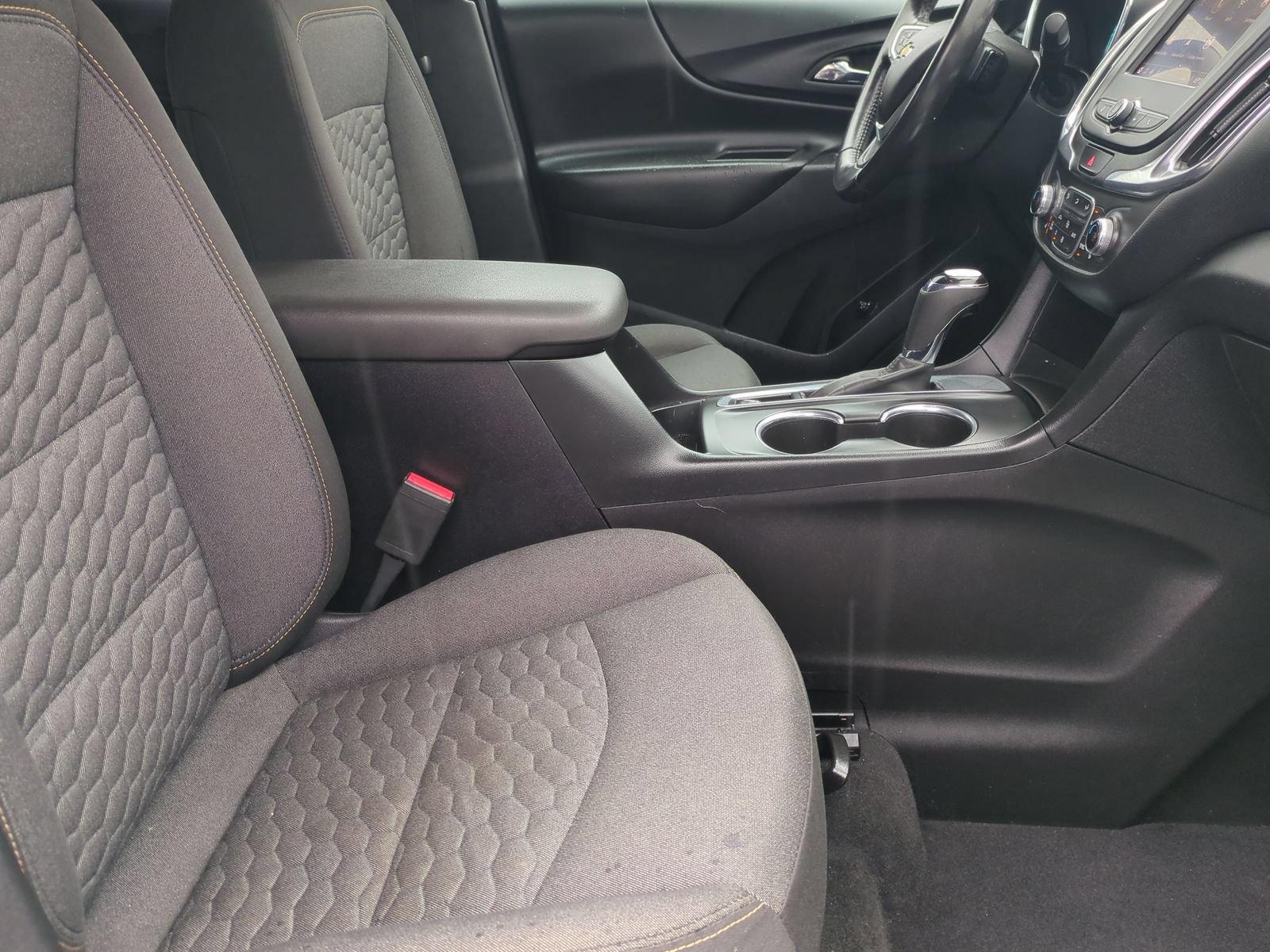 Used 2020 Chevrolet Equinox LT FWD image 22