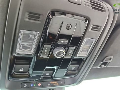 Used 2026 Cadillac Escalade Platinum Sport AWD/4WD image 58