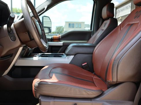 Used 2018 Ford F250 King Ranch w/ King Ranch Ultimate Package AWD/4WD image 33