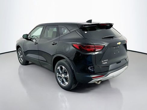 Used 2025 Chevrolet Blazer LT FWD image 5