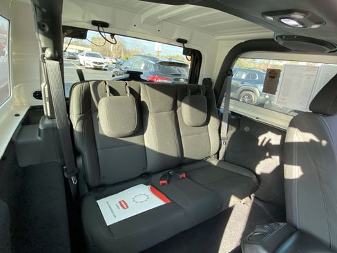 Used 2018 Jeep Wrangler Sport image 20