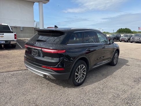 Used 2022 Lincoln Corsair AWD w/ Equipment Group 101A image 7