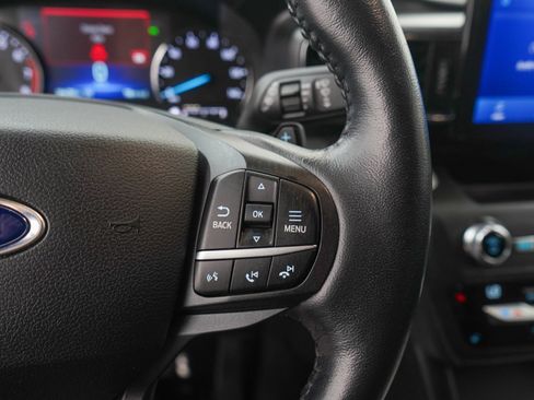 Used 2020 Ford Explorer XLT w/ Equipment Group 202A AWD/4WD image 28