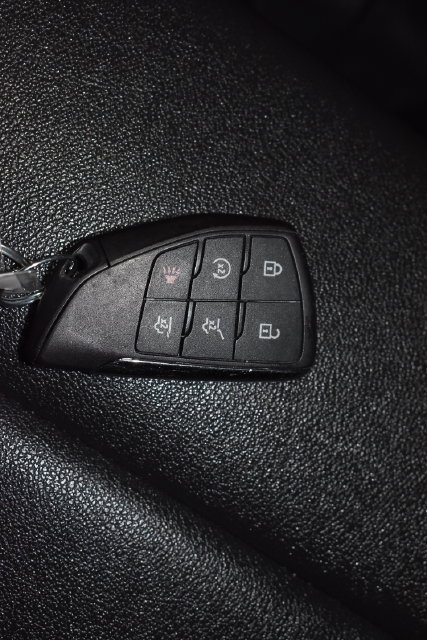 Used 2024 GMC Yukon XL SLT AWD/4WD image 29