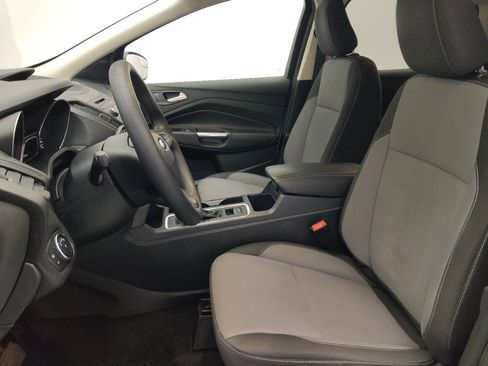 Used 2018 Ford Escape SE FWD image 17