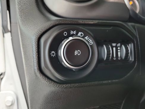 Used 2022 Jeep Wrangler Unlimited Sport image 48