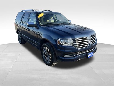 Used 2015 Lincoln Navigator 4WD image 8