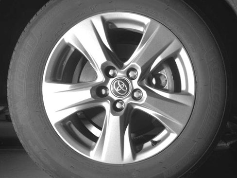 Used 2025 Toyota RAV4 XLE image 10