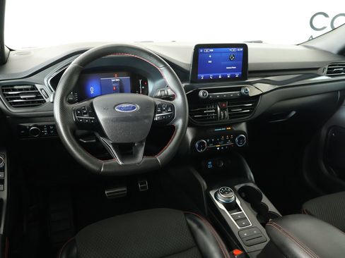 Used 2023 Ford Escape ST-Line AWD/4WD image 2